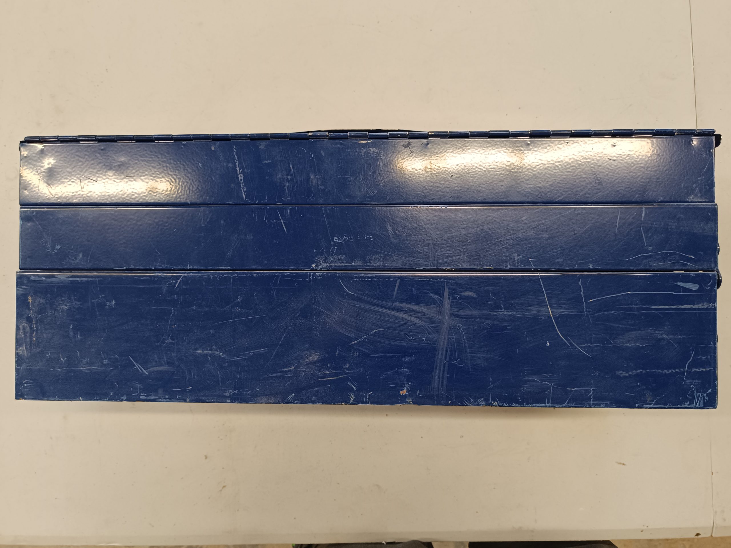 berner caisse bleu chantier outil